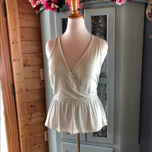 FREE PEOPLE Stylish Blouse. Brand NEW w/Tags!! - Picture 3 of 8